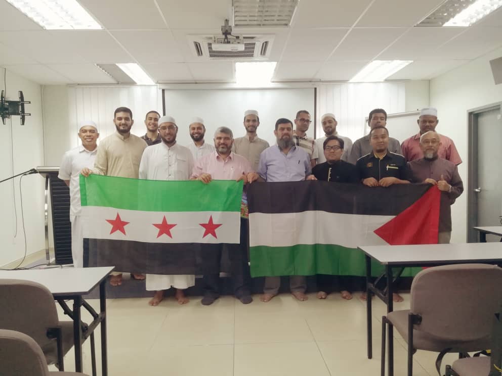 Sukses Ramadan Bersama Hufaz Palestin-Syria