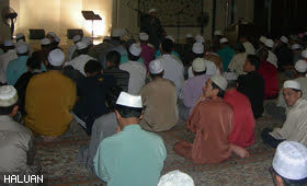 With Huffaz Ramadan : Arabian Touch at Malaysian Tarawih