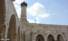 Masjid Umari Yang Penuh Sejarah